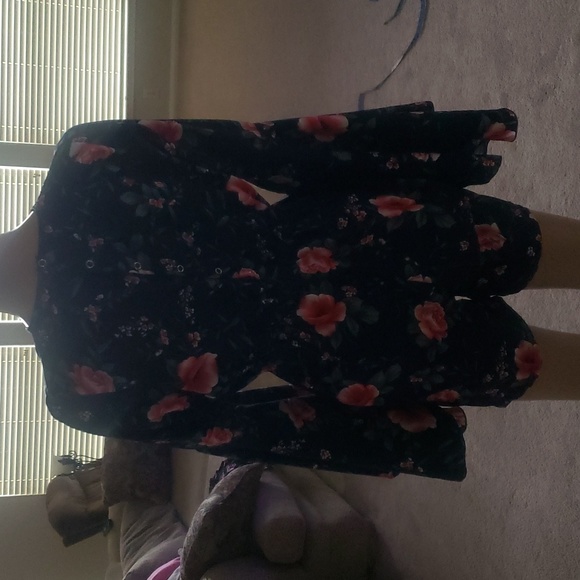 Peyton Bre 16 or woman's size 4 elaborate bell sleeves blue romper vibrant - Picture 5 of 11